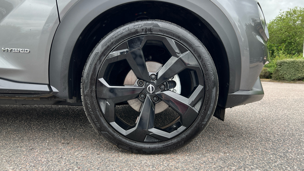 Nissan Juke Juke 1.6 Hybrid Tekna OW74YDM Grey #4