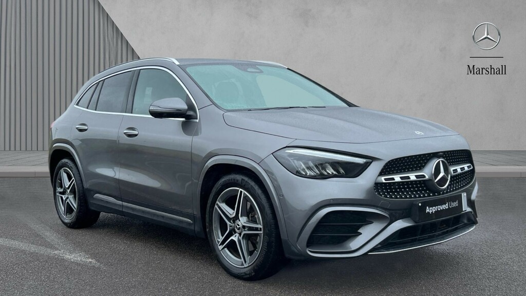 Mercedes-Benz GLA Class Gla 200 Amg Line Executive Grey