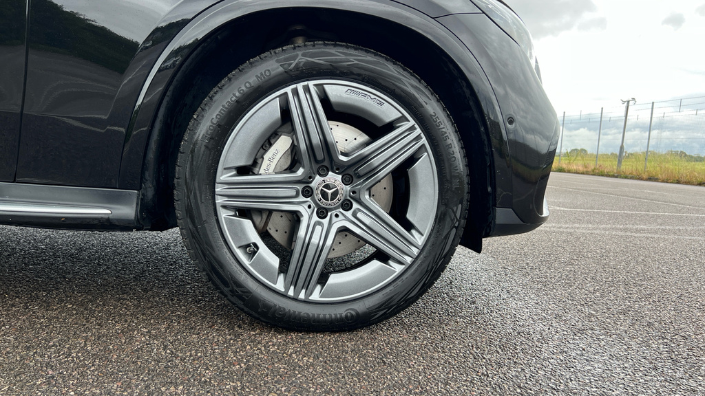Mercedes-Benz GLC Class Glc 300 4Matic Amg Line Premium 9G-tronic KP73CZV Black #5