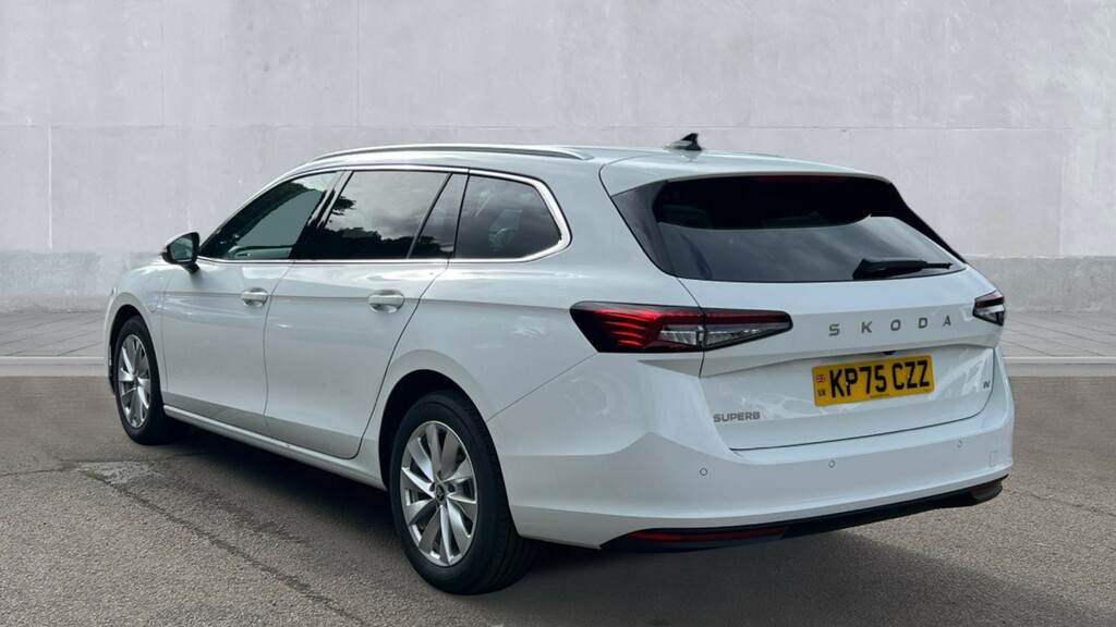 Skoda Superb Superb 1.5 Tsi Iv Se Technology Dsg KP75CZZ White #3