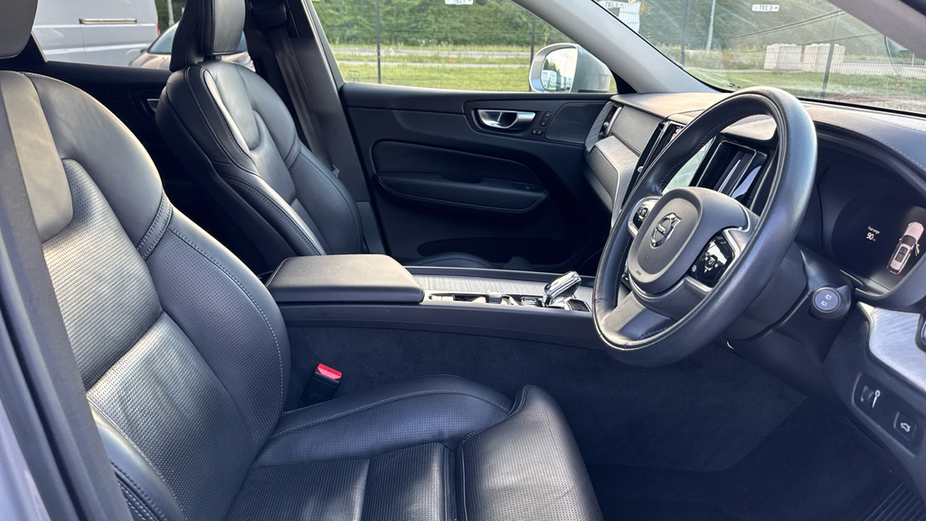 Volvo XC60 Xc60 2.0 B4d Inscription Pro Awd Geartronic KM71CYK Silver #6
