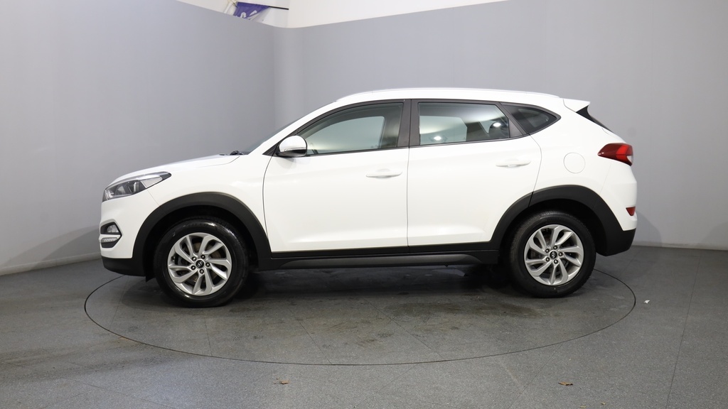 Hyundai Tucson Tucson 1.6 Gdi Blue Drive Se Nav 2Wd VO18UCR White #6