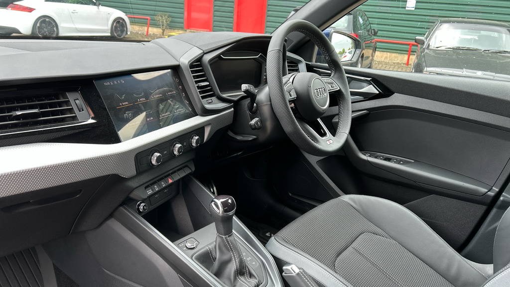 Audi A1 Audi A1 Sportback S Line 30 Tfsi 116 Ps S Tronic RO26YGJ Blue #2