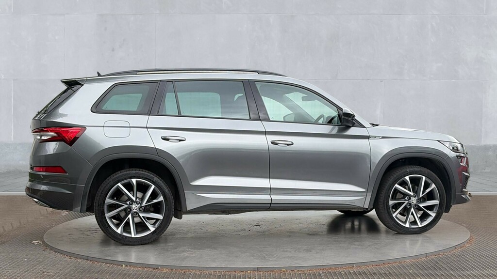 Skoda Kodiaq Kodiaq 1.5 Tsi Sport Line Dsg 7 Seat KM23RZF Grey #4