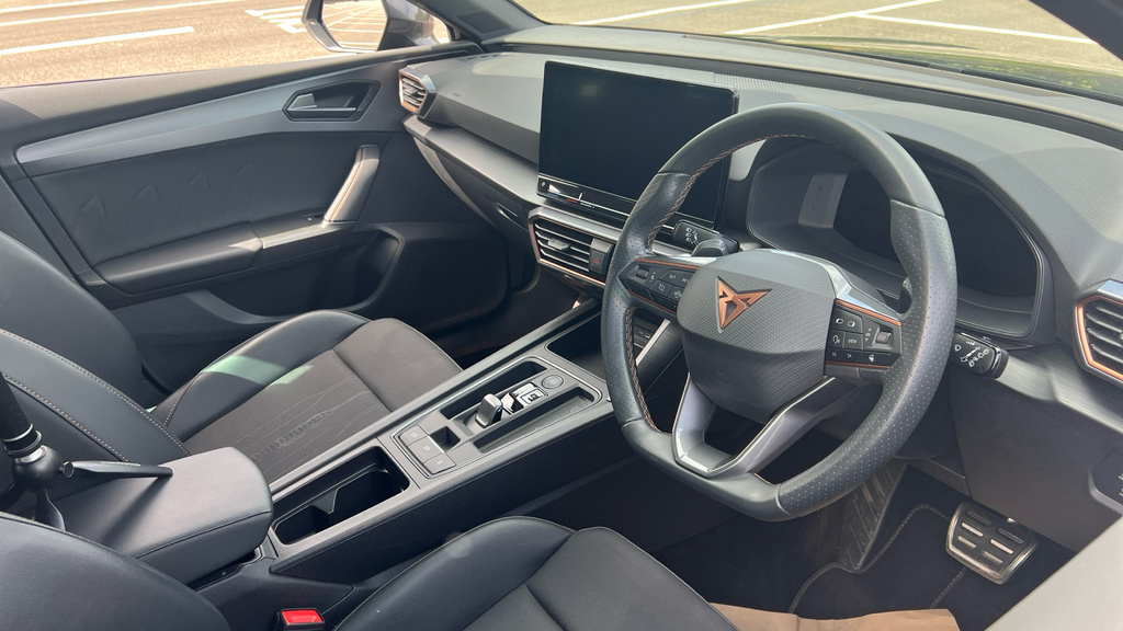 Cupra Leon Leon 2.0 Tsi 300 Vz2 Dsg Black #6