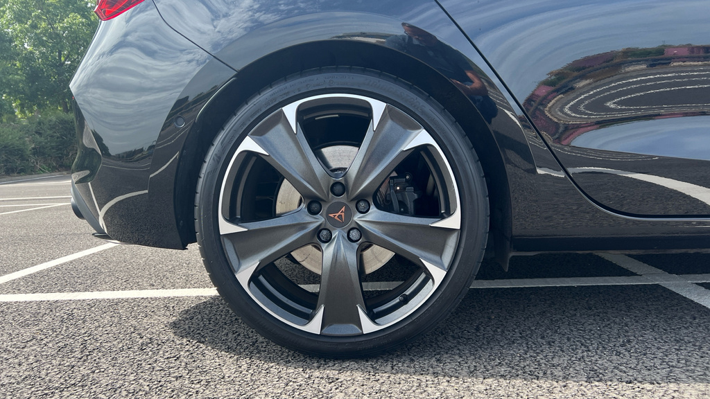 Cupra Leon Leon 2.0 Tsi 300 Vz2 Dsg Black #5