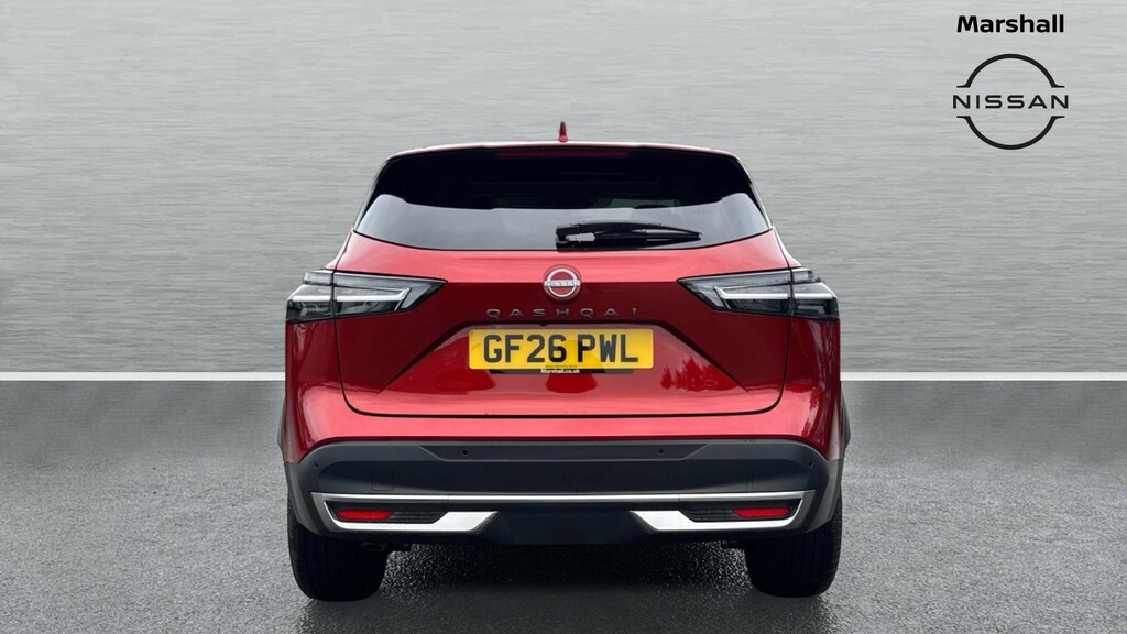 Nissan Qashqai Qashqai 1.3 Dig-t Mhb N-cnta Pnrf Xtrc Red #6