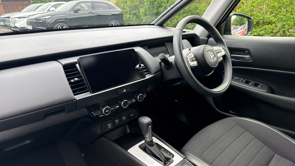 Honda Jazz Jazz 1.5 I-mmd Hybrid Crosstar Advance Ecvt RE75NNP White #2