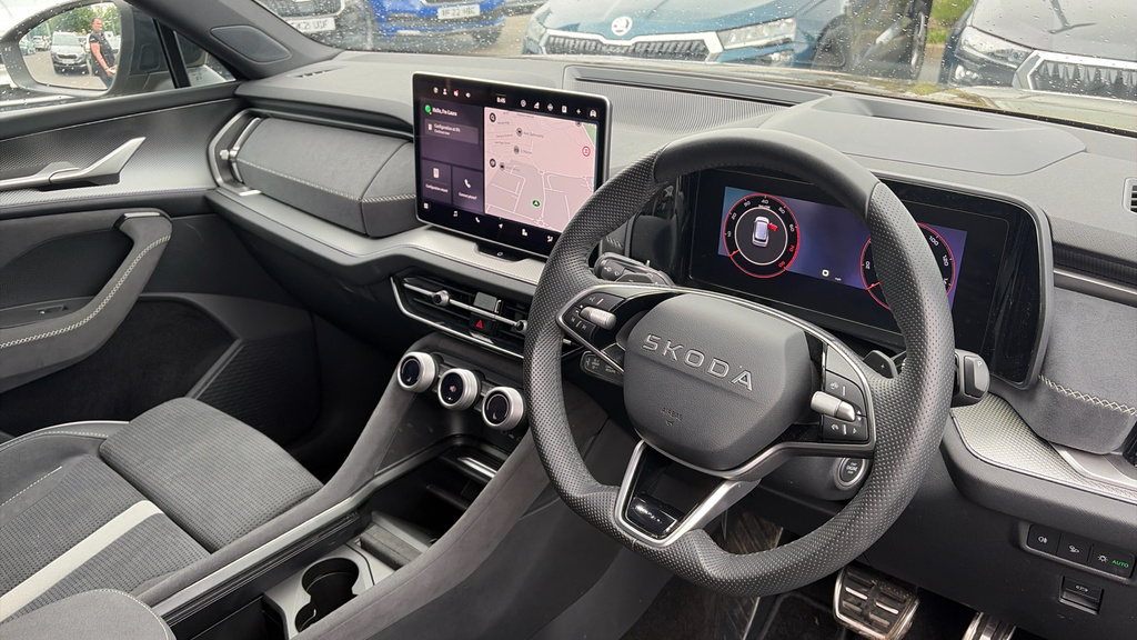 Skoda Kodiaq Kodiaq 1.5 Tsi E-tec Sportline Dsg 7 Seat DA25XKB Gold #6