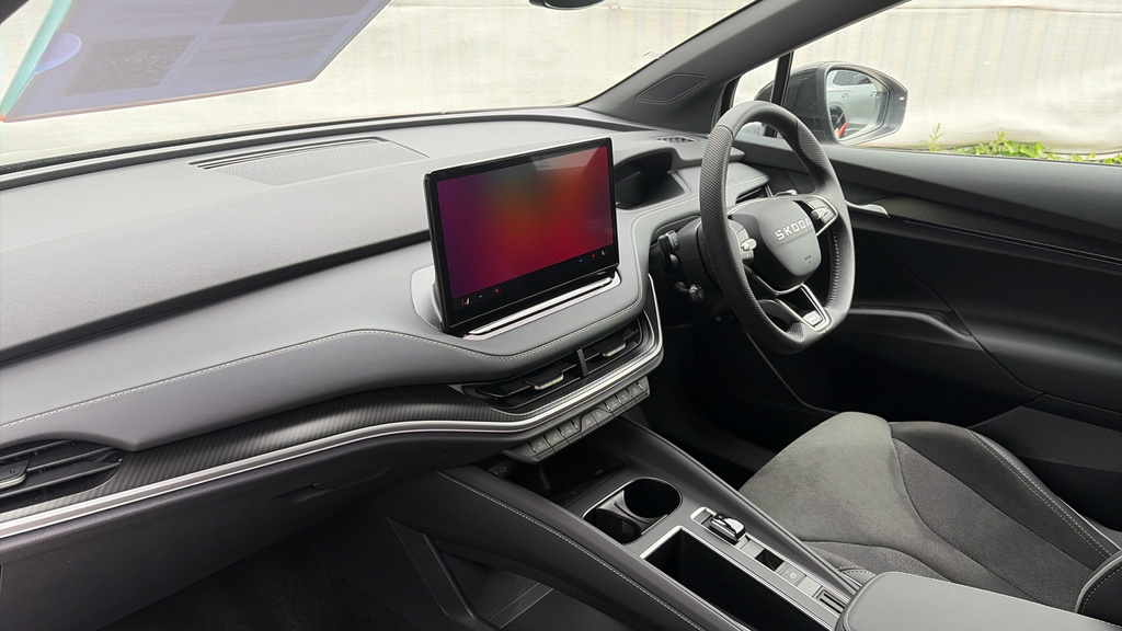 Skoda Elroq Elroq 210Kw 85 Sportline 82Kwh Black #2