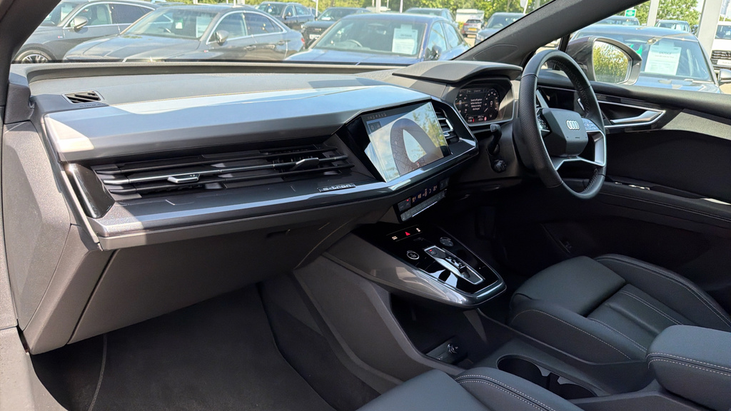 Audi Q4 E Tron Q4 210Kw 45 82Kwh S Line Leather KN75WZB #2