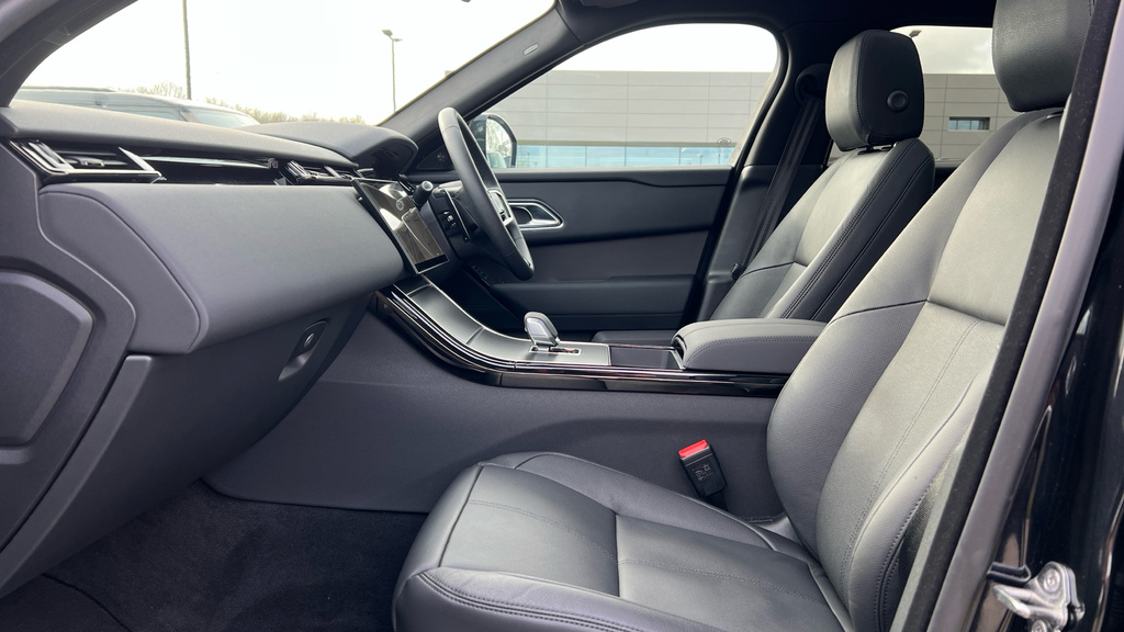 Land Rover Range Rover Velar Range Rover Velar 2.0 D200 Mhev Dynamic Se Aut OX25CLU Black #3