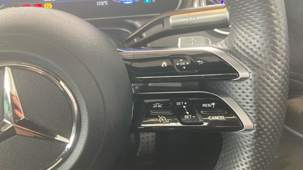 Mercedes-Benz EQS Hatchback Black #37