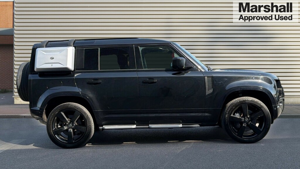 Land Rover Defender 110 Defender 3.0 D250 X-dynamic Hse 110 DK23WFX Black #2