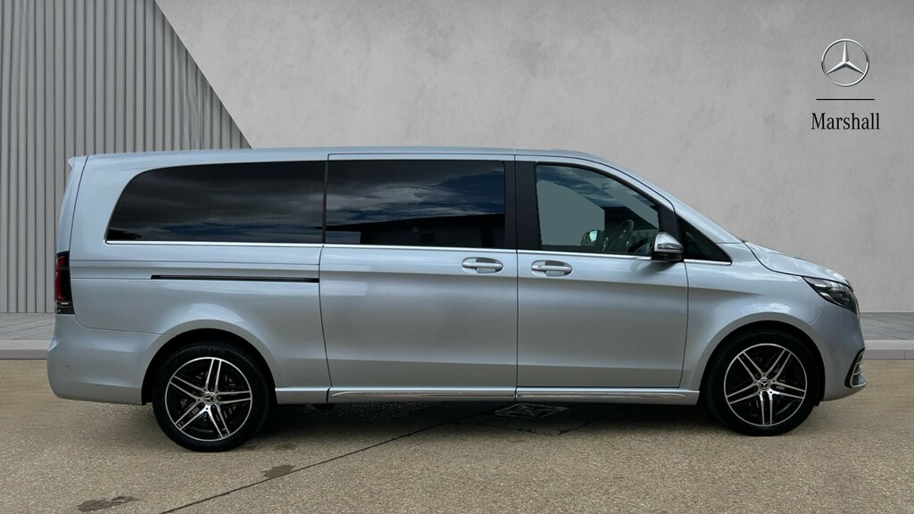 Mercedes-Benz V Class V Class V300 D Premium Amg Line 9G-tronic Ext FH24WRX Silver #4