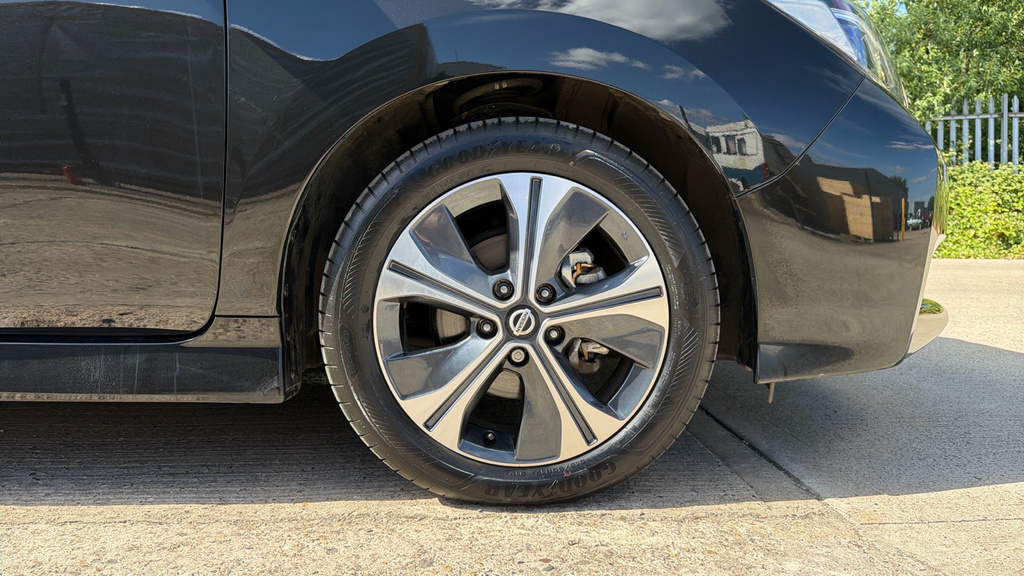 Nissan Leaf Electric Black #24