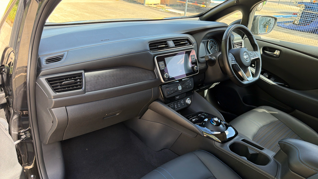Nissan Leaf Electric Black #7