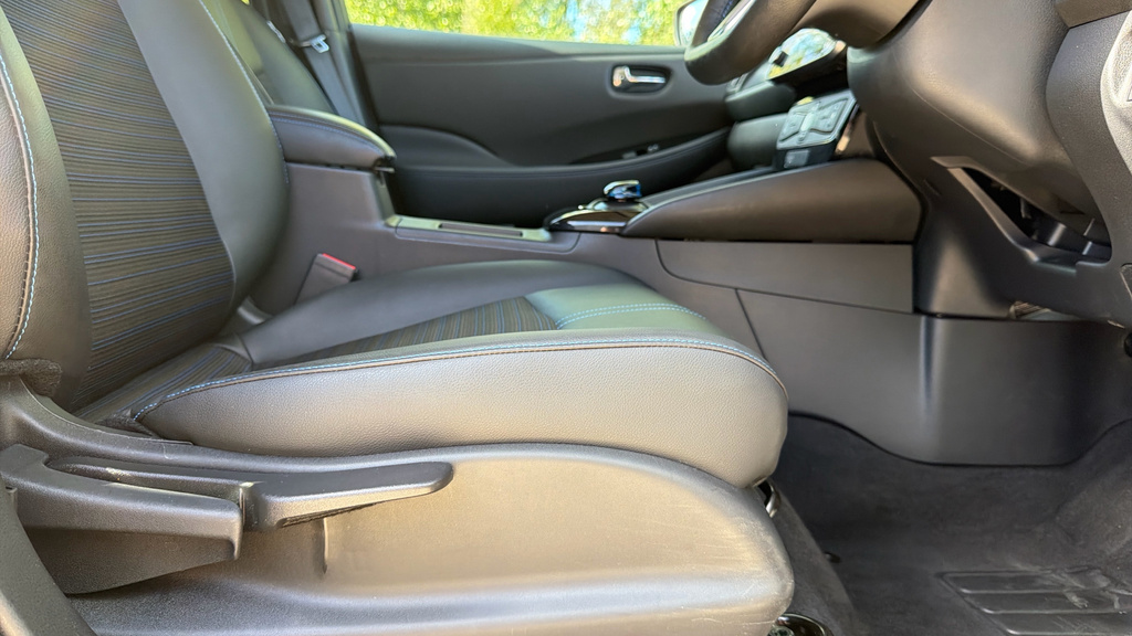 Nissan Leaf Electric Black #34