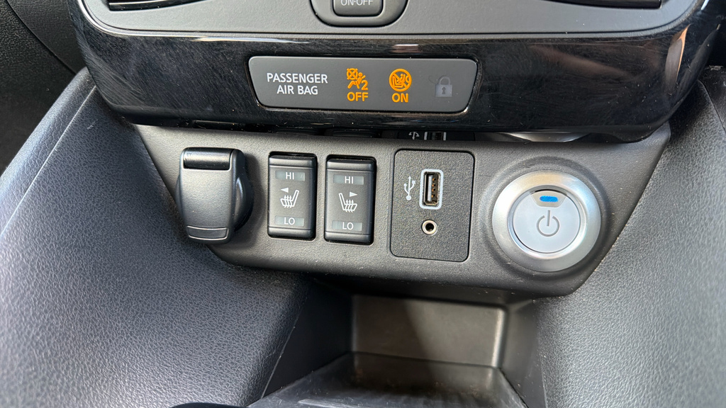 Nissan Leaf Electric Black #40