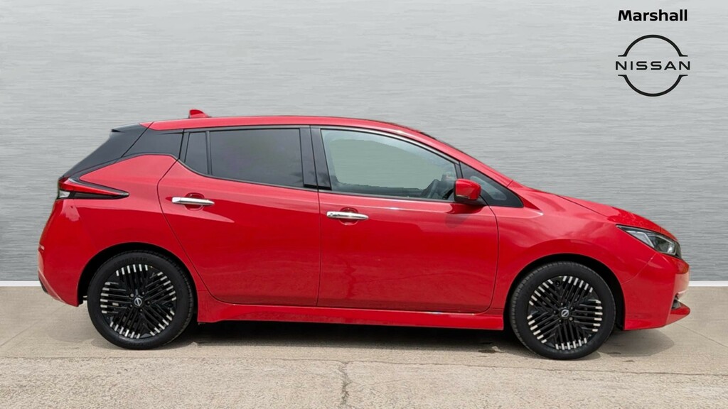 Nissan Leaf Leaf 110Kw N-connecta 39Kwh FM72MYB Red #3