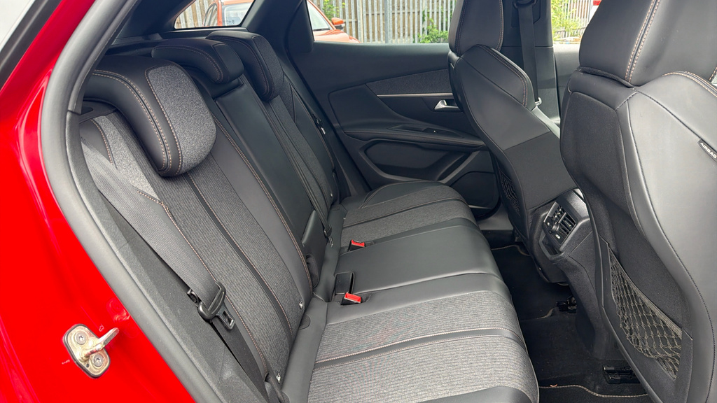 Peugeot 3008 1.2 Puretech Allure Eat Euro 6 Ss Red #14