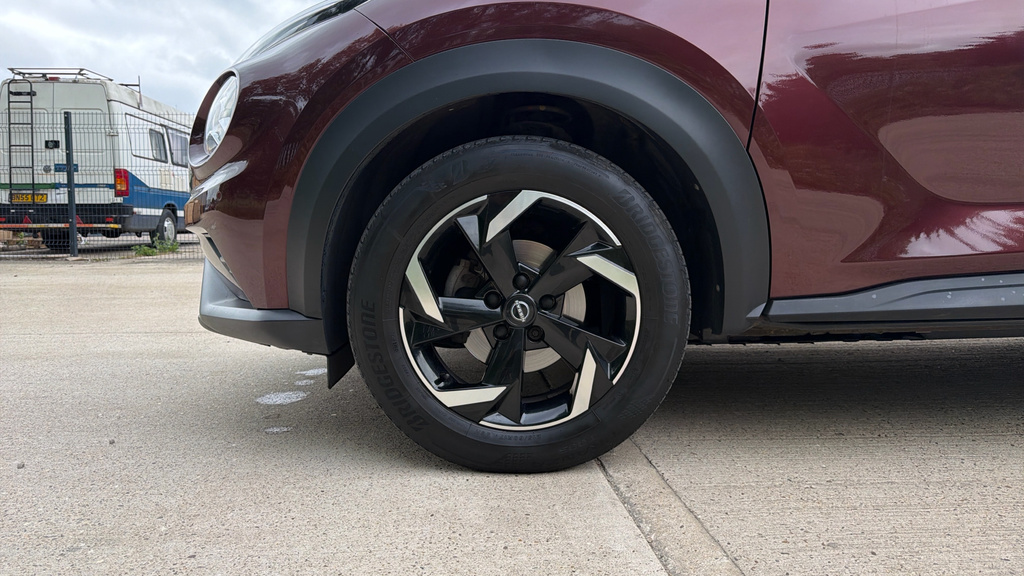 Nissan Juke Juke 1.0 Dig-t 114 N-connecta SJ23UFN Red #4