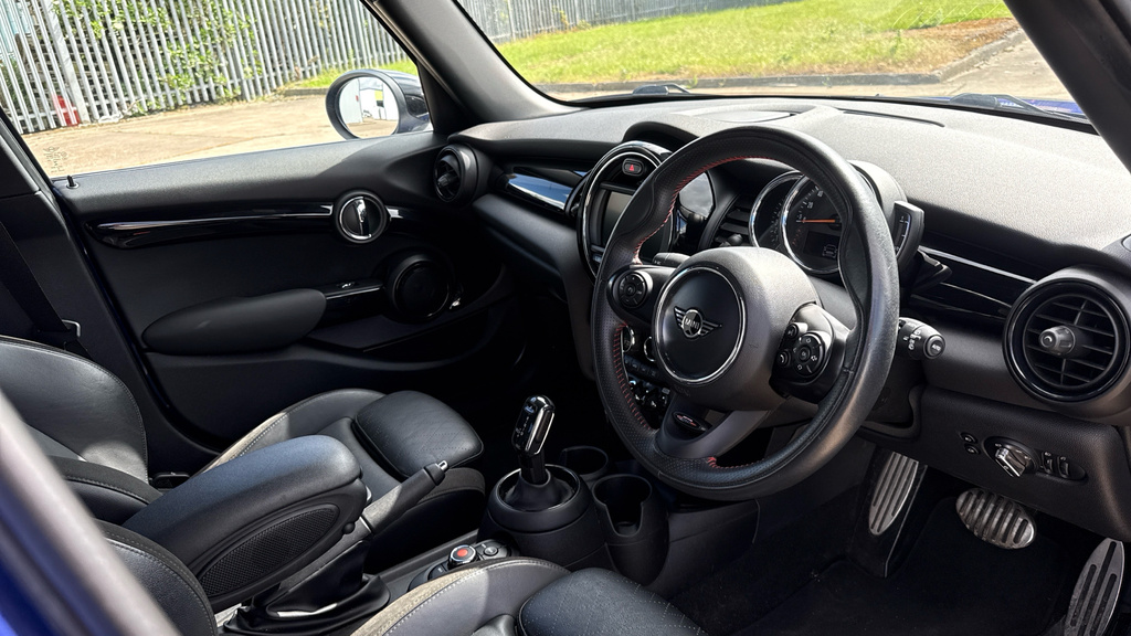 Mini Hatch Hatchback 1.5 Cooper Sport II EU70WYC Blue #6