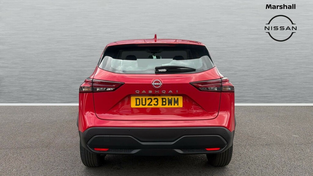 Nissan Qashqai Qashqai 1.3 Dig-t Mh Acenta Premium DU23BWM Red #6