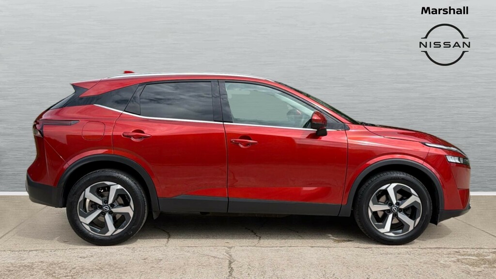 Nissan Qashqai Qashqai 1.3 Dig-t Mh 158 N-connecta Xtronic DV24ZXE Red #3