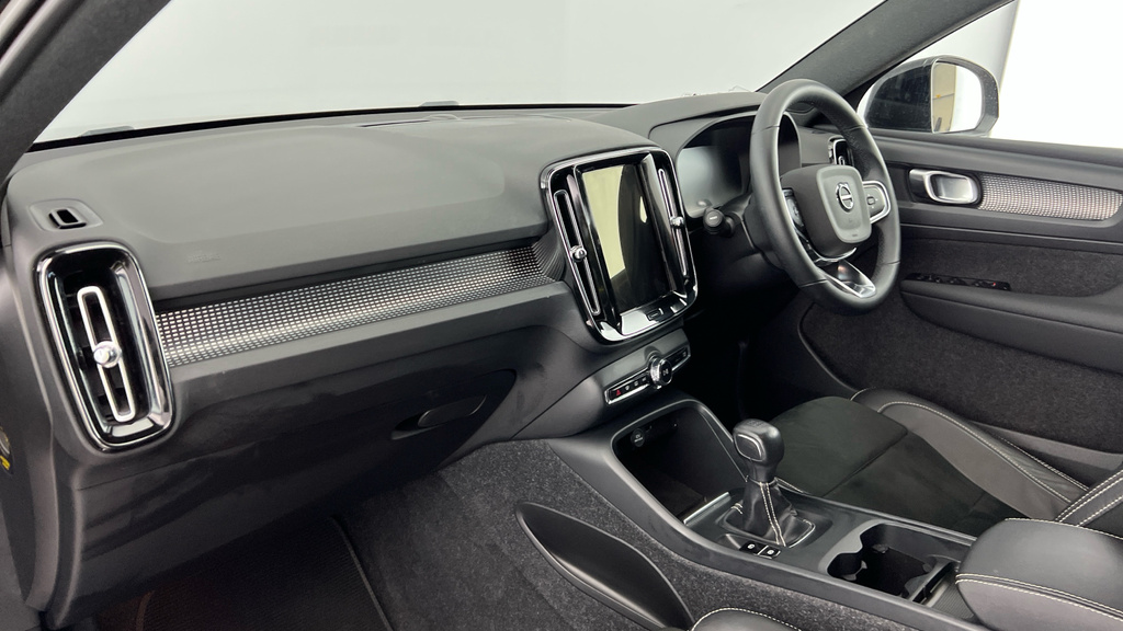 Volvo XC40 Xc40 1.5 T3 163 R Design YY22CYC Black #6