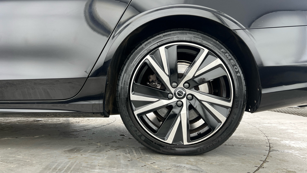 Volvo S90 S90 2.0 T8 Recharge Phev R Design Awd Black #4