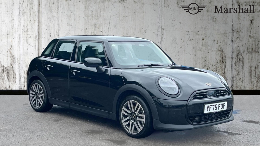 Mini Hatch Cooper 1.5 C Classic Black