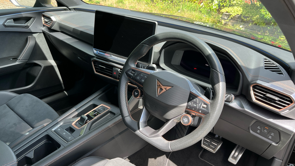 Cupra Leon Leon 1.5 Etsi 150 V2 Dsg Black #6