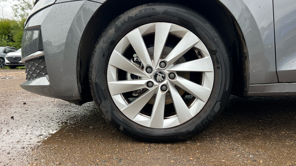 Skoda Octavia Octavia 2.0 Tdi 150 Se L Dsg Grey #5