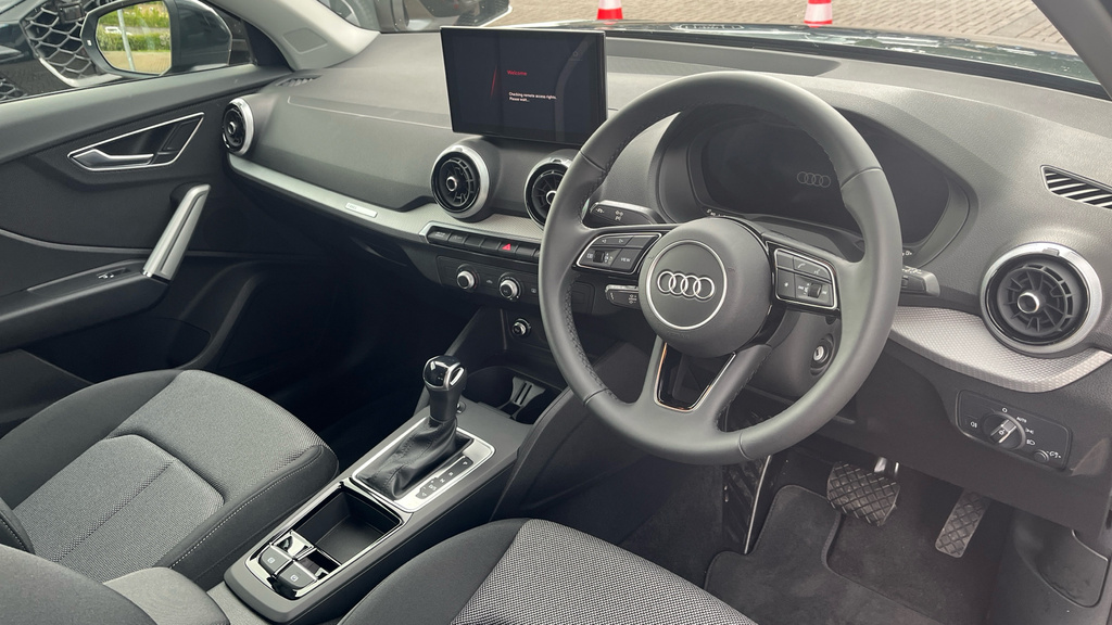 Audi Q2 Audi Q2 Estate 35 Tfsi Sport S Tronic LV26OJG Grey #6