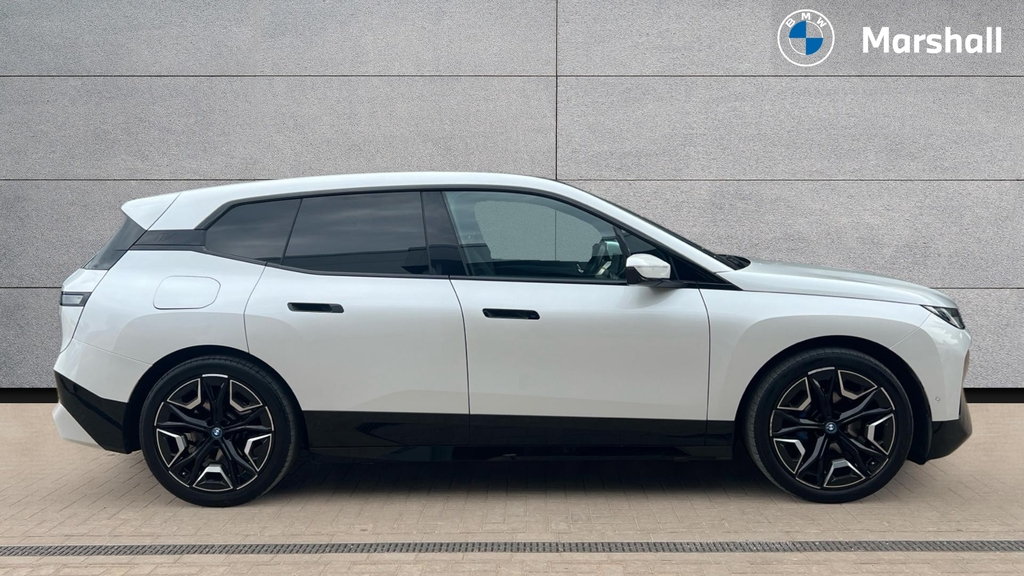BMW iX Ix 240Kw Xdrive40 M Sport Edition 76.6Kwh White #3