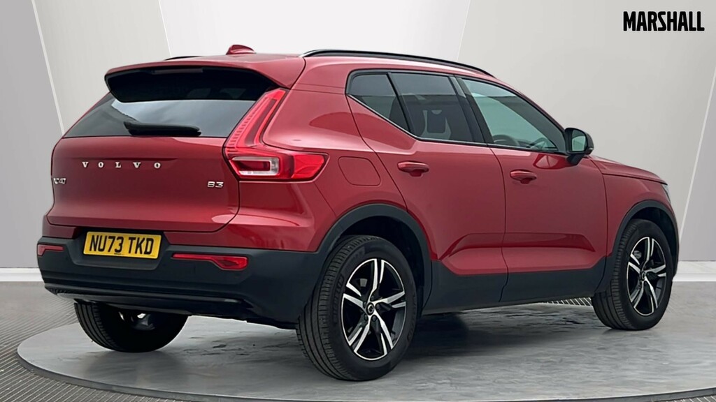 Volvo XC40 Xc40 2.0 B3p Plus Dark NU73TKD Red #2