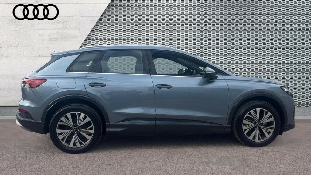 Audi Q4 E Tron Q4 150Kw 40 63Kwh Sport Leather KP75JYC Blue #4
