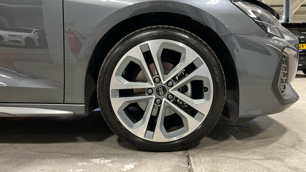 Audi A3 A3 1.5 Tfsi 150 S Line S Tronic DK75WUL Grey #5