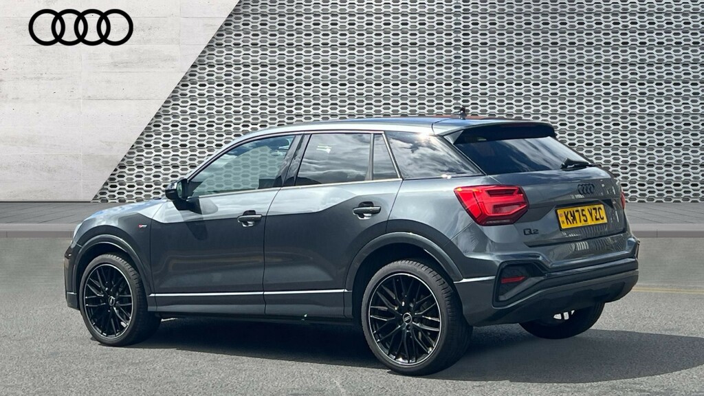 Audi Q2 Q2 35 Tfsi Black Edition S Tronic KM75YZC Grey #3