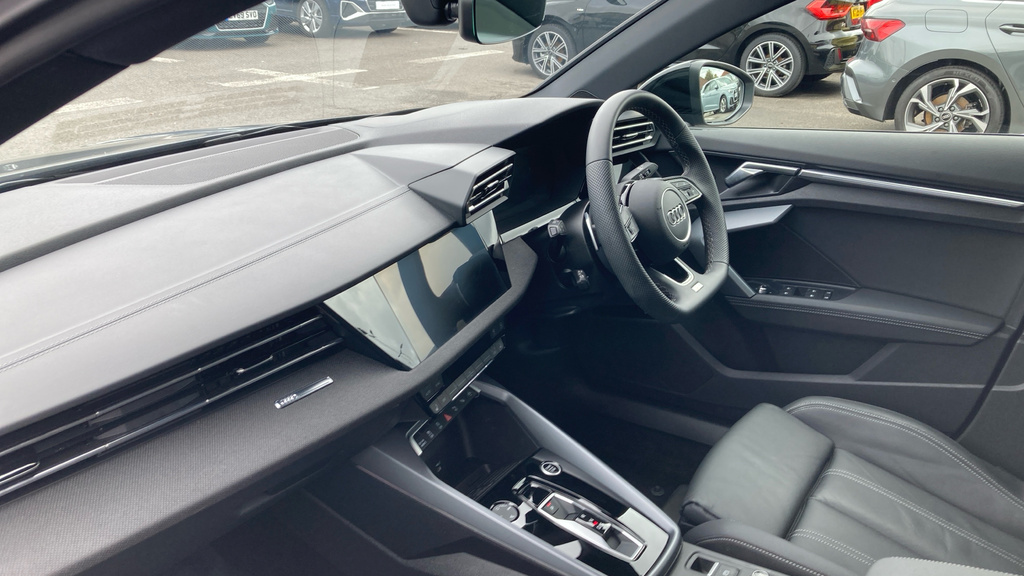 Audi A3 A3 1.5 Tfsi 150 Black Edition S Tronic LV75XMP Grey #2