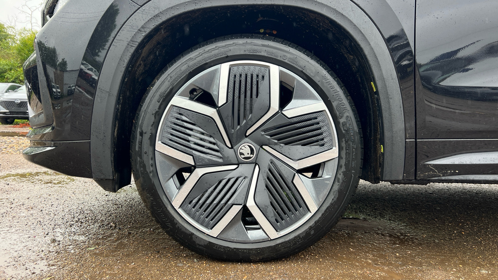 Skoda Kodiaq Kodiaq 1.5 Tsi Iv 204 Sportline Dsg KR75PTX Black #5