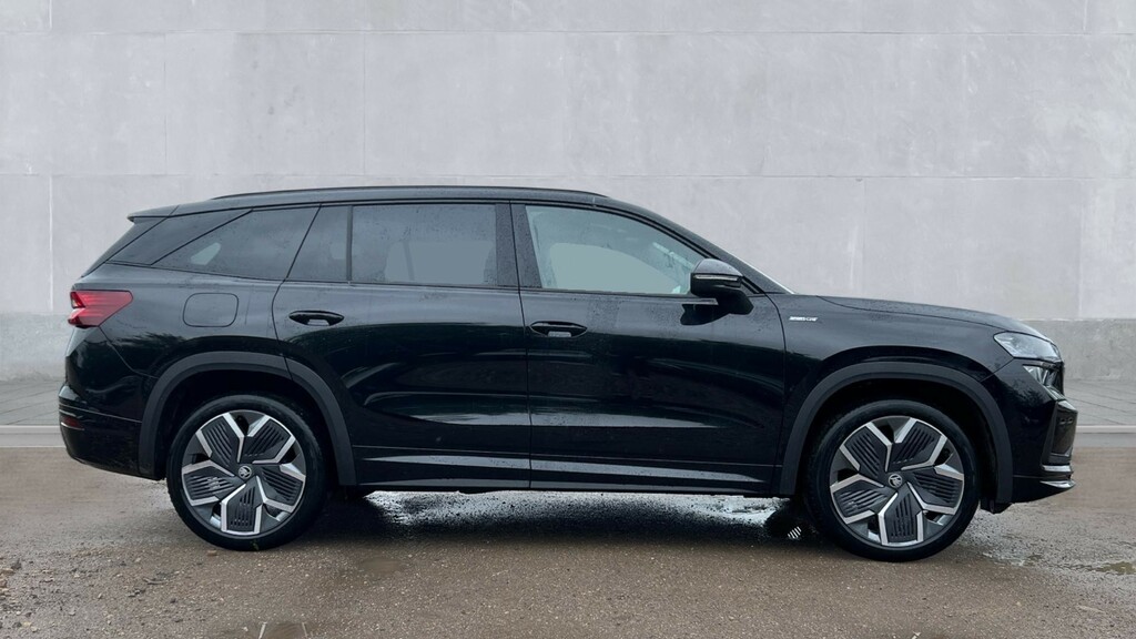 Skoda Kodiaq Kodiaq 1.5 Tsi Iv 204 Sportline Dsg KR75PTX Black #4
