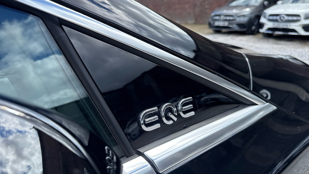 Mercedes-Benz EQE Amg Line Night Edition Grey #46