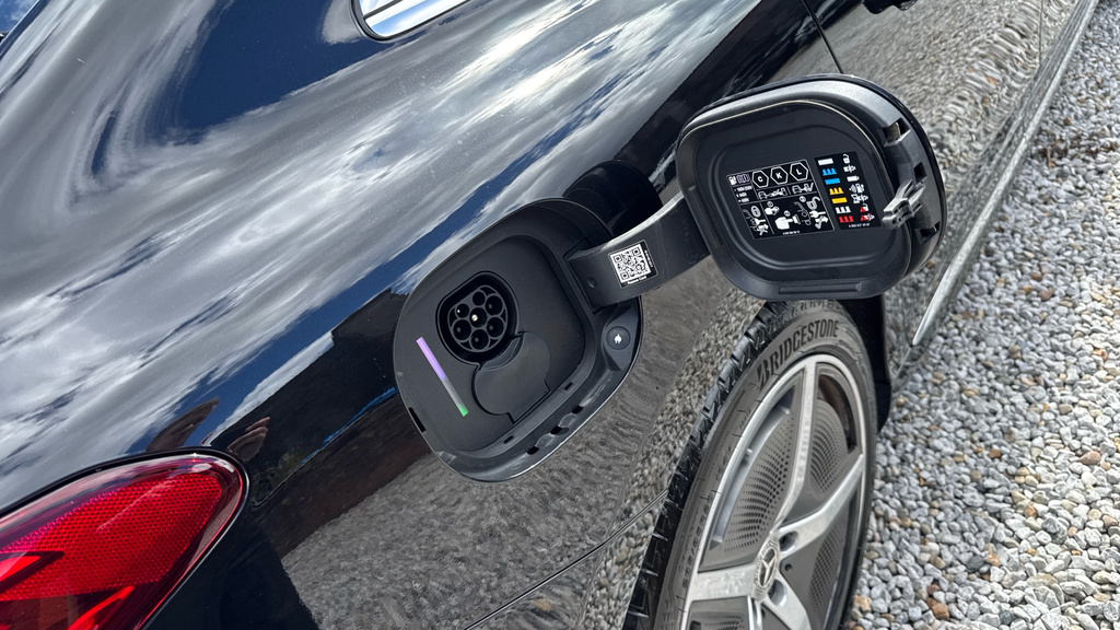Mercedes-Benz EQE Amg Line Night Edition Grey #28
