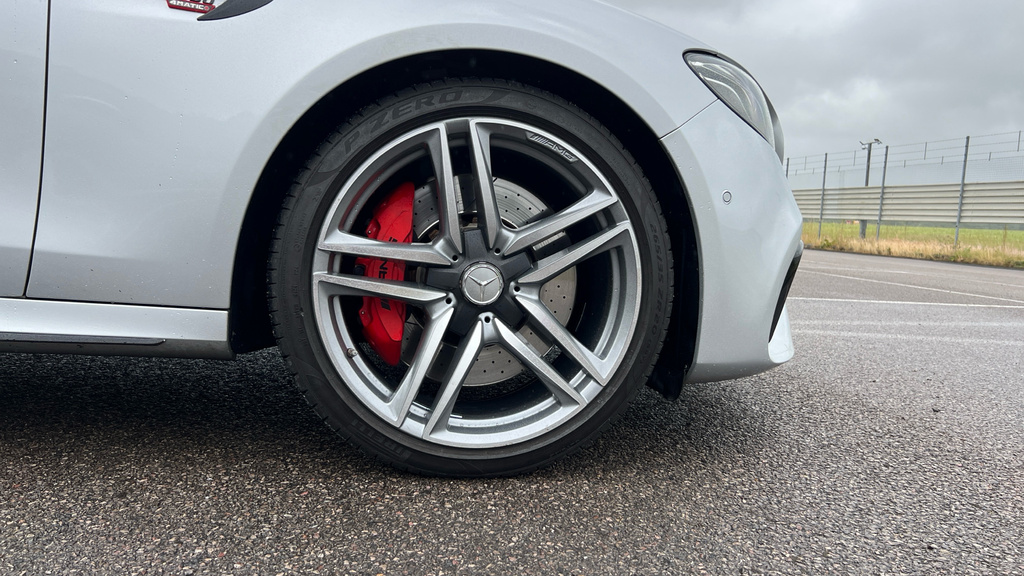 Mercedes-Benz E Class E Class E63 S 4Matic Premium 9G-tronic Silver #5