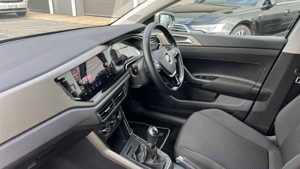 Volkswagen Polo Polo 1.0 Tsi 95 Match OY21XSE Silver #2