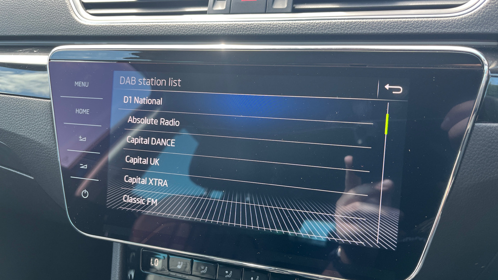 Skoda Superb Hatchback 2.0 Tdi Se L Executive 201868 Grey #31