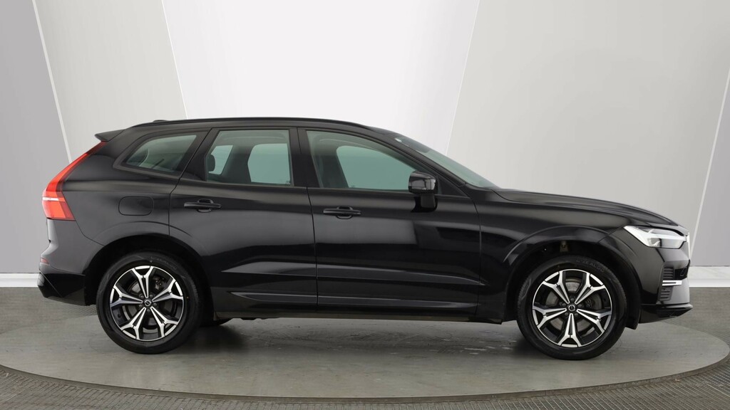 Volvo XC60 Xc60 2.0 B4d Momentum Awd Geartronic YR22OCO Black #2