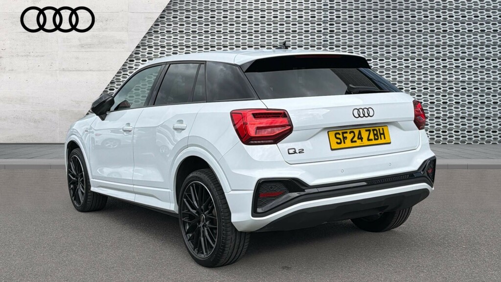 Audi Q2 Q2 35 Tfsi Black Edition S Tronic SF24ZBH White #3